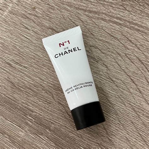 chanel anti rimpel creme|N°1 DE CHANEL REVITALIZING EYE CREAM.